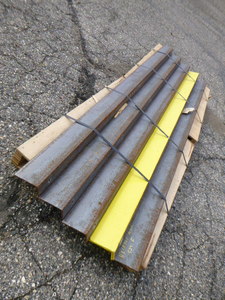 lot 10 image: 9 Pieces of Angle Iron