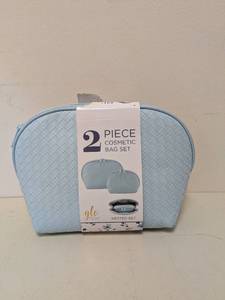 lot 21 image: GLO TECH 2PC. COSMETIC BAG SET NESTED SET