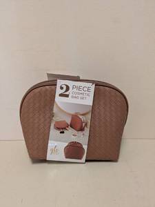 lot 22 image: GLO TECH 2PC. COSMETIC BAG SET NESTED SET