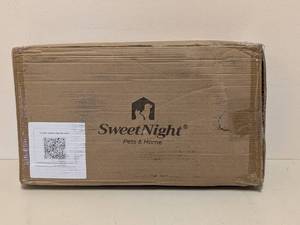 lot 54 image: SWEET NIGHT PETS & HOME COOLING ELEVATED DOG BED