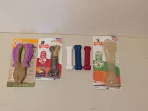 lot 61 image: ASSORTED DOG CHEW TOYS