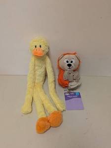 lot 74 image: OUTWARD HOUND STUFF N SNUFFLE TREAT TOY