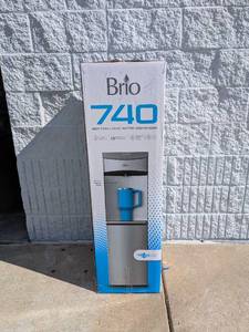 lot 90 image: BRIO 740 BOTTOM LOAD WATER DISPENSER