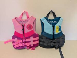 lot 97 image: (2) CHILDREN BODY GLOVE LIFE JACKETS (BOYGIRL)