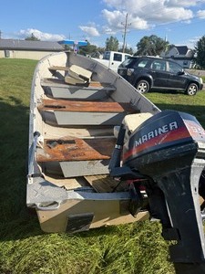 lot 29 image: Boat, Trailer and Motor