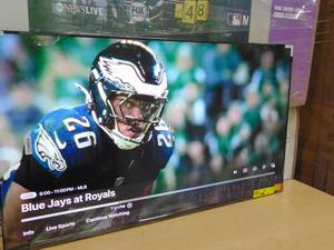 VIZIO 55-Inch M-Series 4K QLED HDR Smart TV with Voice Remote, Dolby Vision, HDR10+, Alexa Compatibility, VRR with AMD FreeSync, M55Q6-J0