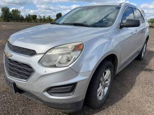 lot 2 image: 2017 CHEVROLET EQUINOX LS