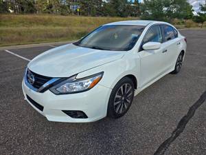 lot 3 image: 2018 NISSAN ALTIMA 2.5 SV