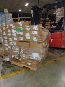 lot 10 image: Manifested Pallet #10 - Part Numbers and Quantities