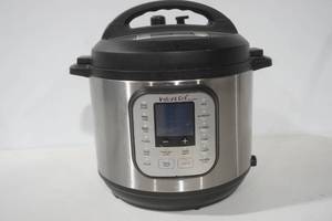 lot 2 image: Instapot Pressure Cooker