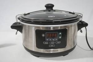 lot 3 image: Hamilton Beach 6Q Oval Slow Cooker