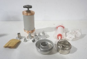 lot 14 image: Vintage Cookie Press and Donut Tins