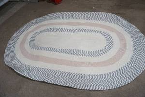 lot 44 image: Braided Oval Area Rug 63x99