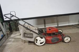lot 81 image: Toro Recycler Walk-Behind Lawn Mower