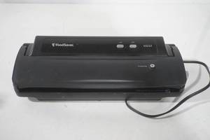 lot 131 image: Foodsaver V2222