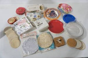 lot 159 image: Paper Napkins, Vintage Paper Coaster, Disposable Plates and more