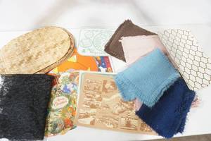 lot 184 image: Vintage Placemats