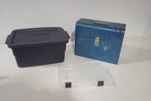 lot 192 image: Mini Tote, Organizer, Vintage Metal File Storage Container