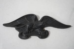 lot 201 image: Vintage Cast Metal Eagle 12 wide by 4 tall