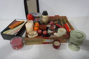 lot 212 image: Group of candles