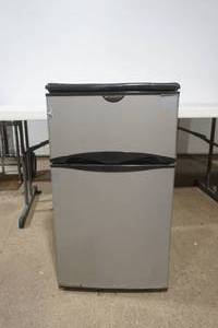 lot 223 image: Frigidaire RefrigeratorFreezer (3.3 CU FT)