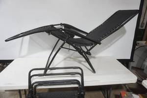 lot 235 image: (2ct) Black Outdoor Lounge Chairs