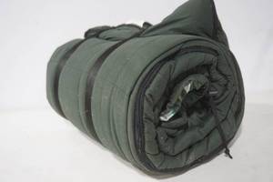 lot 248 image: Canvas Sleeping Bag Hunter Green Color