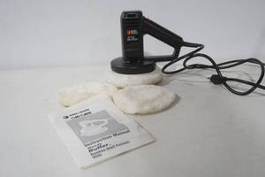 lot 273 image: Black & Decker Handy Buffer