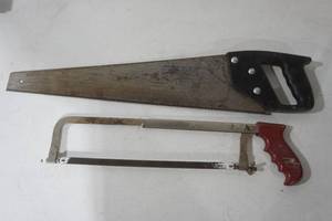 lot 295 image: (2ct) Hand Saws