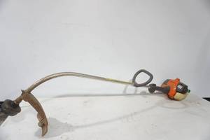 lot 322 image: Husqvarna Weed Whip