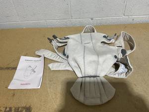 lot 101 image: BABYBJRN Baby Carrier Mini