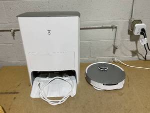 lot 113 image: ECOVACS DEEBOT T20 Omni Robot Vacuum & Mop