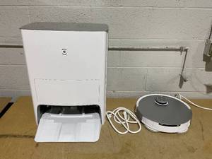 lot 133 image: ECOVACS DEEBOT T20 Omni Robot Vacuum & Mop