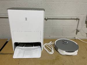 lot 136 image: ECOVACS DEEBOT TEO OMNI Vacuum And Mop Robot Auto-Cleaning