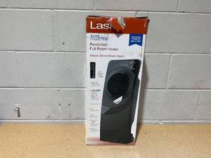 lot 201 image: Lasko Revolution II 23 inch 1500w Ceramic Console Space Heater CC23645