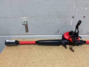 lot 13 image: Lews Mach Smash SLP Baitcast Combo 6 ft. 10 in. mh lh