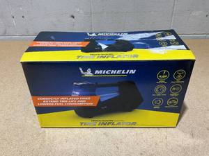 lot 227 image: Michelin 4X4 12 Volt Direct Drive Tire Inflator