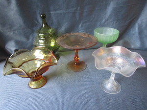 lot 20 image: Vintage Glass