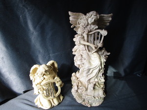 lot 27 image: Angel Figures