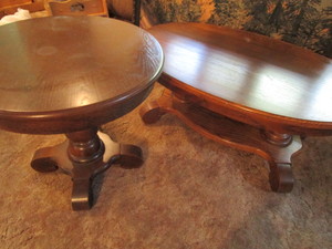 lot 53 image: Coffee & Lamp Table Set