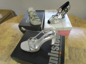 lot 81 image: Size 7.5 Dress Shoes