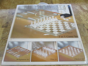 lot 125 image: Glass Chess - 3 in 1 Board