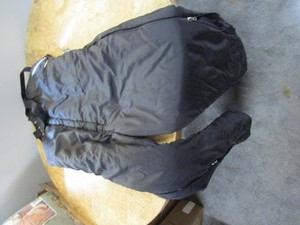 lot 138 image: Walls Insulated Bibs