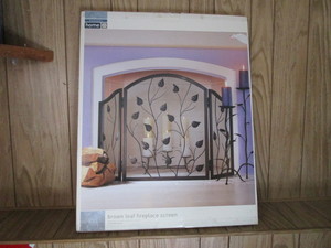 lot 157 image: Fireplace Screen