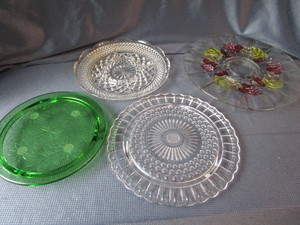 lot 192 image: Hostess Glass