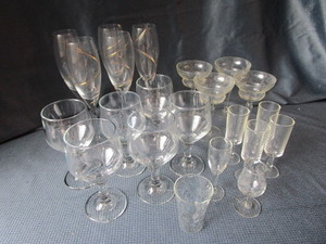 lot 218 image: Stemware