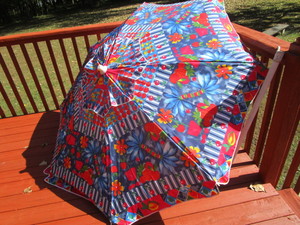lot 232 image: Patio Umbrella