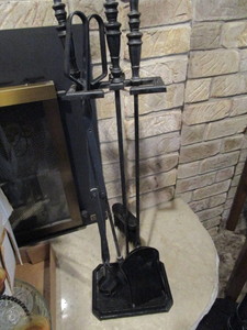 lot 260 image: Fireplace Set