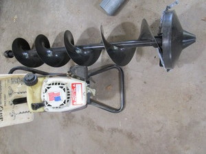 lot 271 image: Jiffy Ice Auger