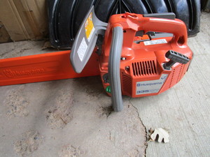lot 278 image: Husqvarna 335XPT Chainsaw